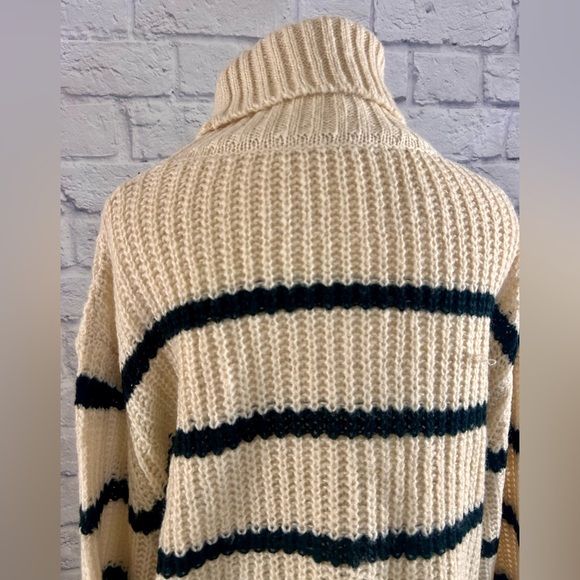 Handmade Turtleneck Pullover Sweater Cream Black Striped Oversized Cozy Casual - Picture 9 of 12